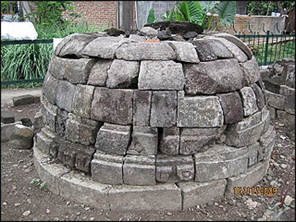 situs candi gana tarabuwana03