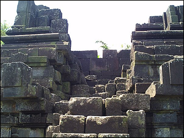 candi asu tarabuwana03