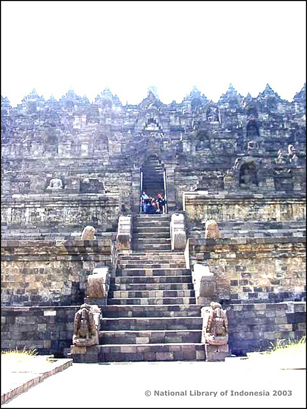 candi borobudur pnri03