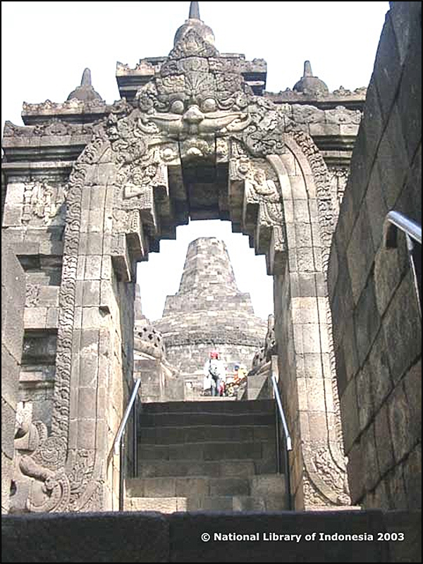 candi borobudur pnri05