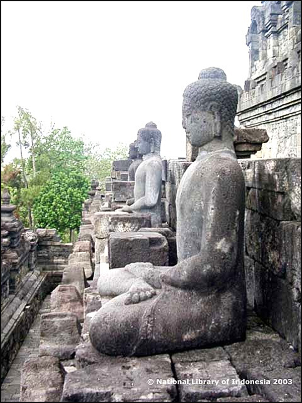 candi borobudur pnri06
