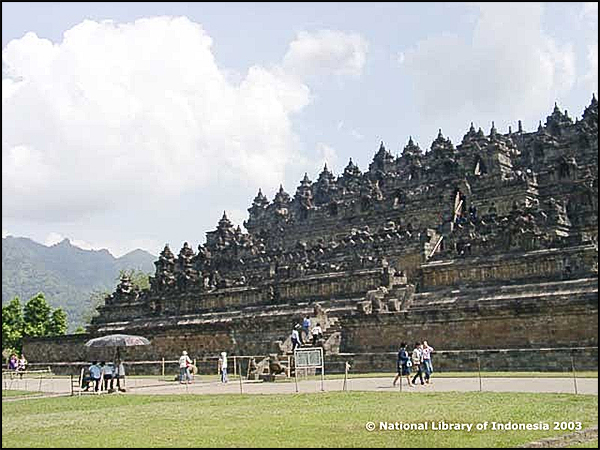 candi borobudur pnri08