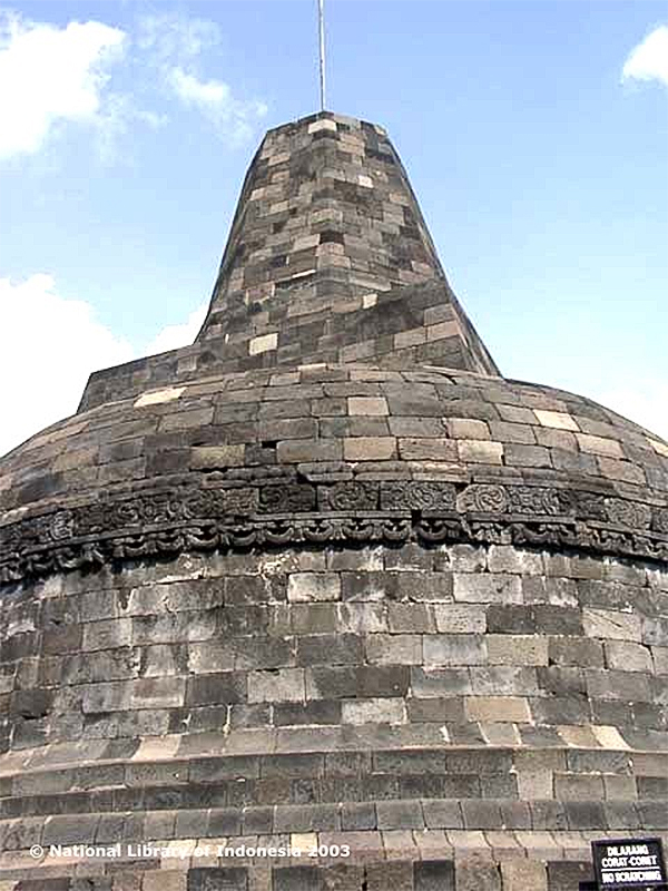 candi borobudur pnri13