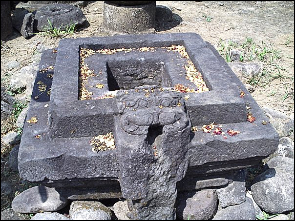 situs gunungsari tarabuwana08