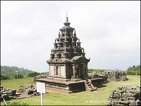 candi gedongsongo pnri18