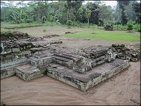 situs candi karangnoko tarabuwana04