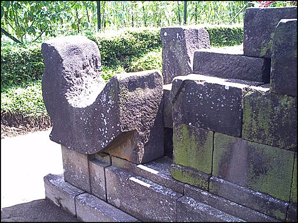candi asu tarabuwana02