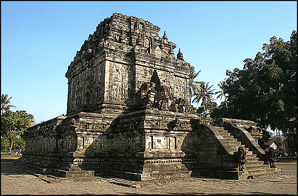 candi mendut wiki01