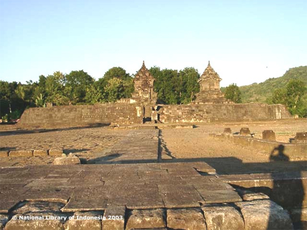 candi-barong pnri7